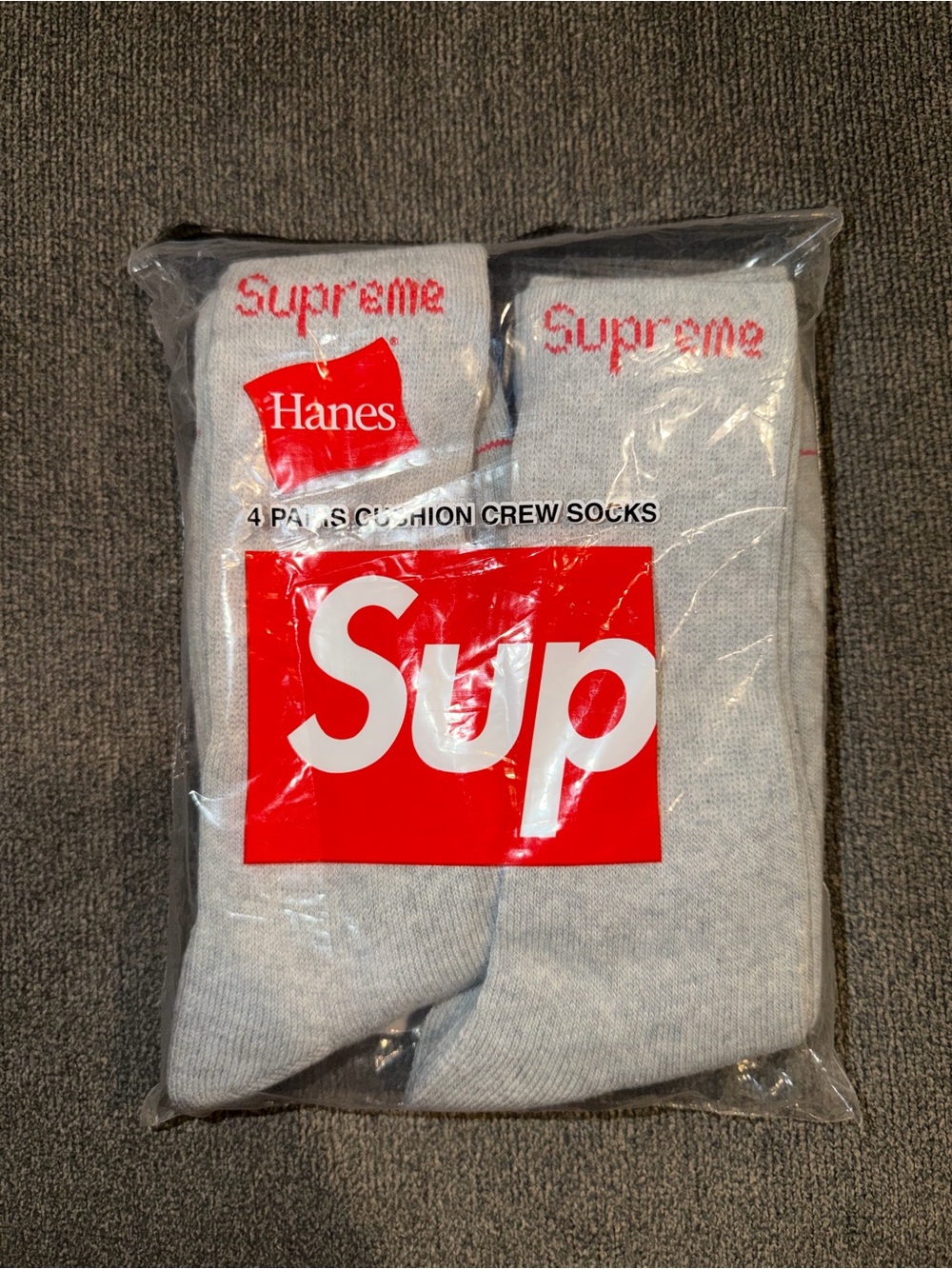Supreme Hanes Size 6-12 Men’s Grey Crew Socks